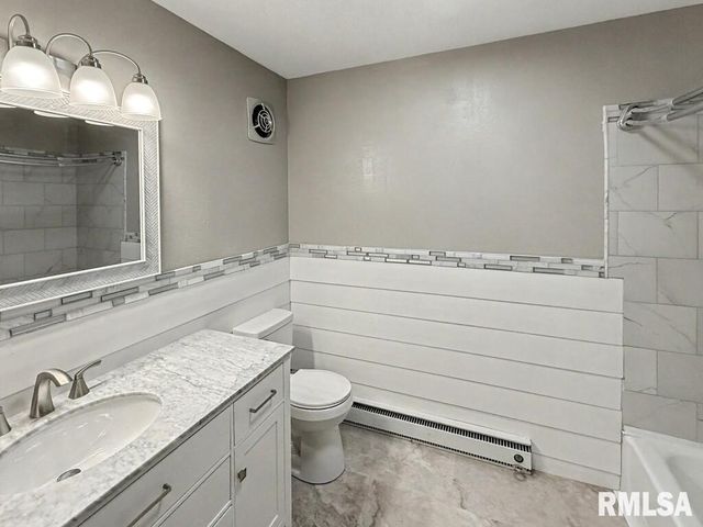 39 Butternut Hill Drive, Carbondale, IL 52903