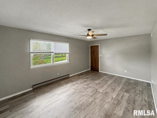 39 Butternut Hill Drive, Carbondale, IL 52903