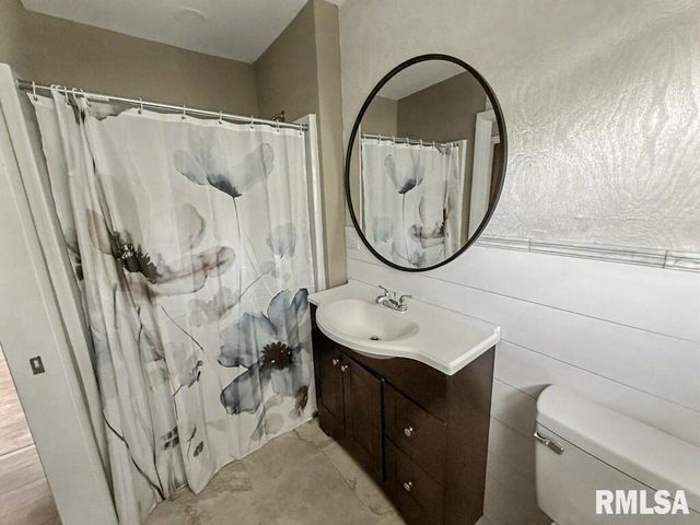 39 Butternut Hill Drive, Carbondale, IL 52903