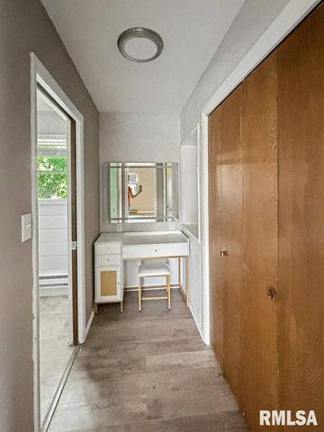 39 Butternut Hill Drive, Carbondale, IL 52903