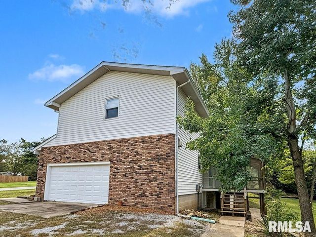 39 Butternut Hill Drive, Carbondale, IL 52903