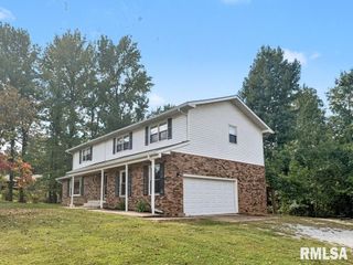 39 Butternut Hill Drive, Carbondale, IL 52903