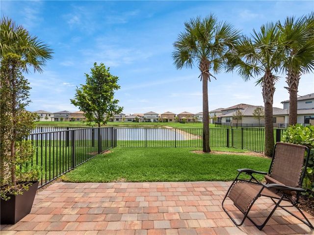 4802 San Fratello Circle, Lake Worth, FL 33467