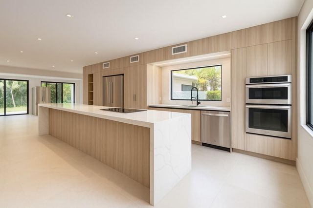 4919 SW 28th Ave, Dania Beach, FL 33312