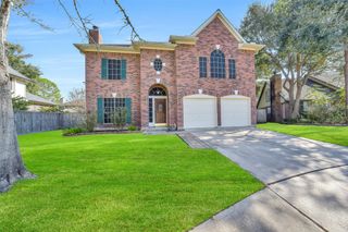 1106 Pecan Crest Court, Sugar Land, TX 77479