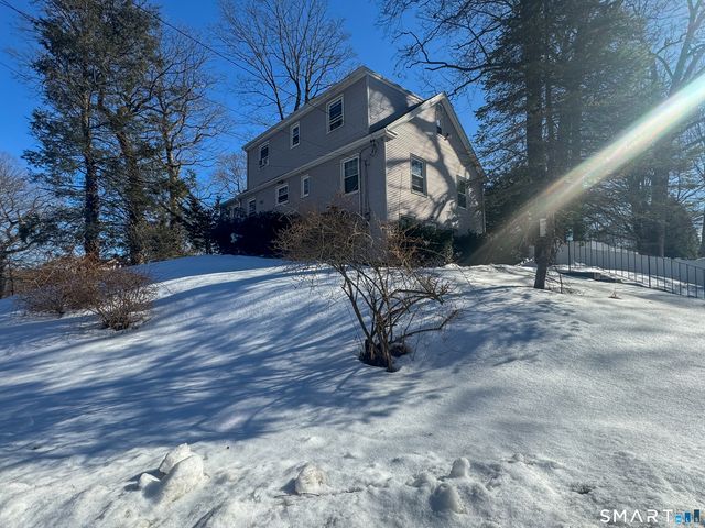 60 Shore Drive, Meriden, CT 06451