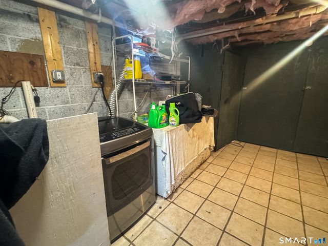 60 Shore Drive, Meriden, CT 06451