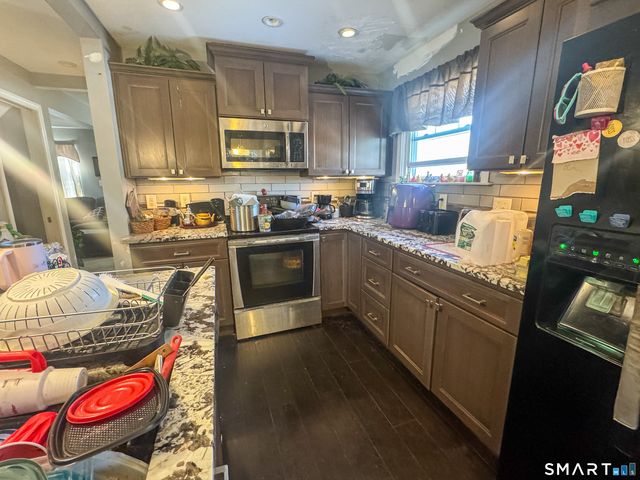 60 Shore Drive, Meriden, CT 06451