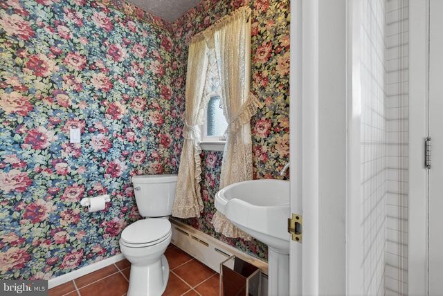 108 S LOCUST ST, Myerstown, PA 17067