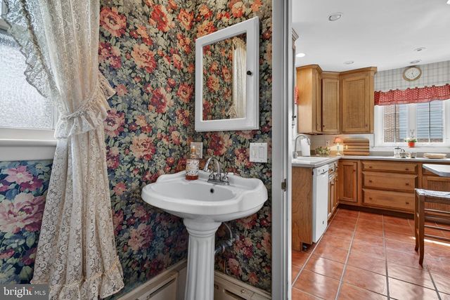 108 S LOCUST ST, Myerstown, PA 17067