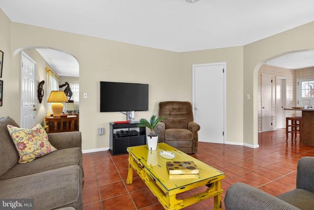 108 S LOCUST ST, Myerstown, PA 17067