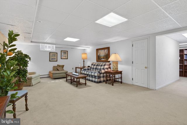 108 S LOCUST ST, Myerstown, PA 17067