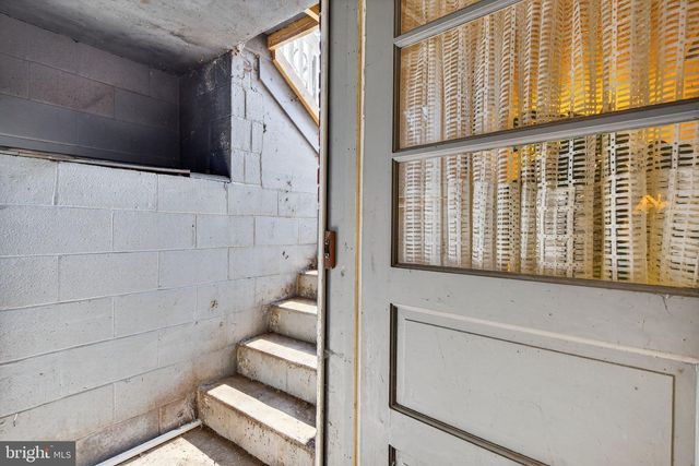 108 S LOCUST ST, Myerstown, PA 17067