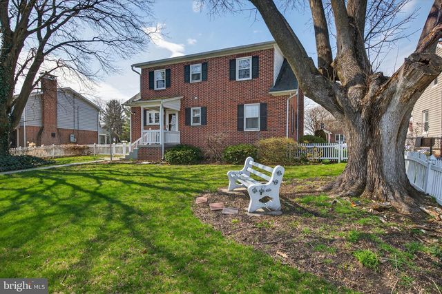 108 S LOCUST ST, Myerstown, PA 17067