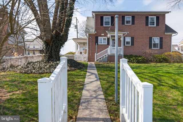 108 S LOCUST ST, Myerstown, PA 17067