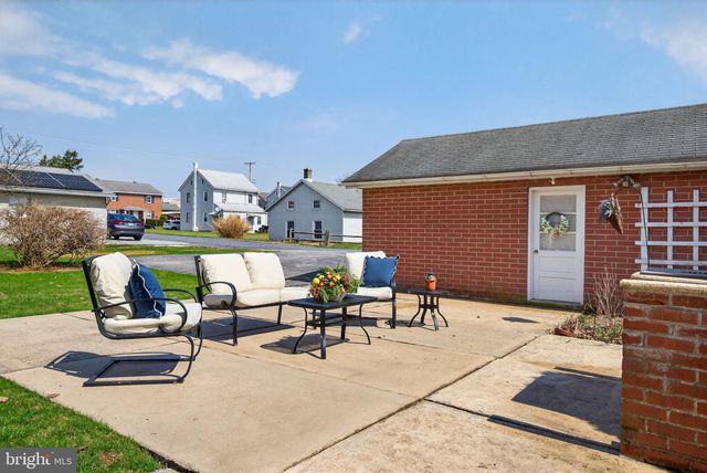 108 S LOCUST ST, Myerstown, PA 17067