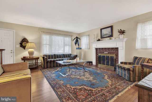 108 S LOCUST ST, Myerstown, PA 17067