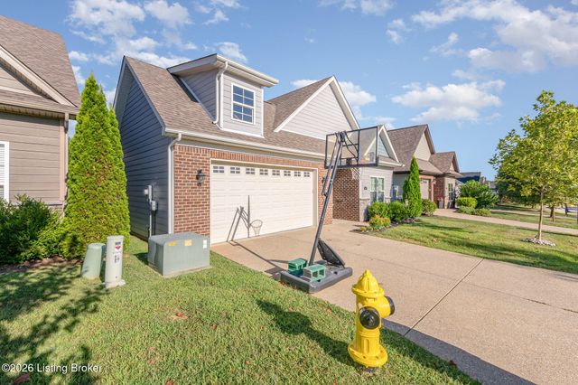 7719 Independence Pl, Crestwood, KY 40014