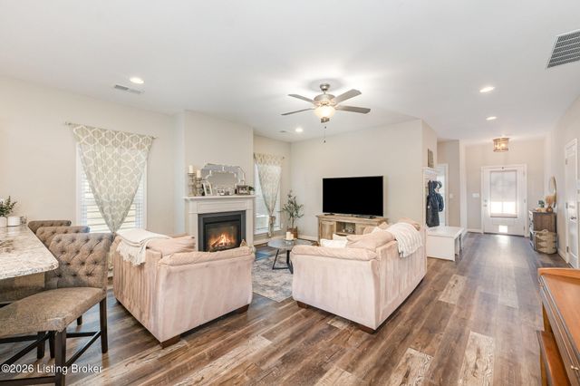 7719 Independence Pl, Crestwood, KY 40014