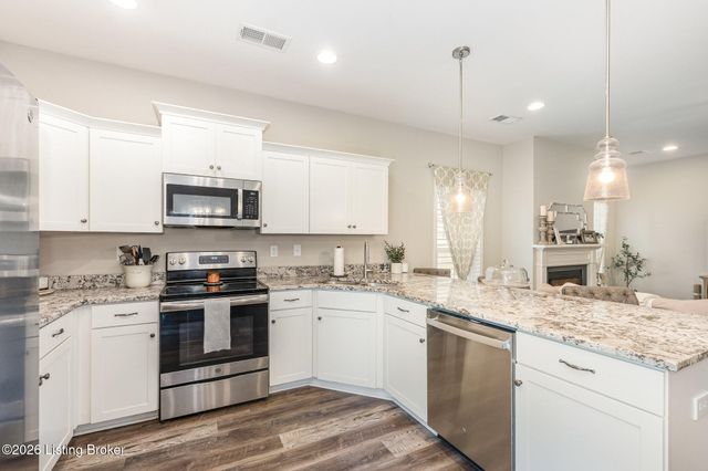 7719 Independence Pl, Crestwood, KY 40014