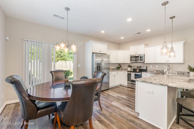 7719 Independence Pl, Crestwood, KY 40014