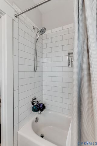 18206 Timber Banks Ln, Moseley, VA 23120