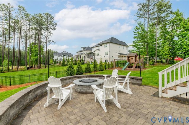 18206 Timber Banks Ln, Moseley, VA 23120