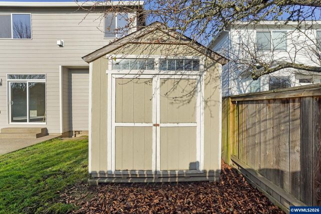 1676 Marten Av SW, Albany, OR 97321