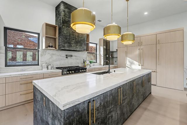 950 Belfiore Ct, El Dorado Hills, CA 95762