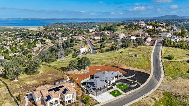 950 Belfiore Ct, El Dorado Hills, CA 95762