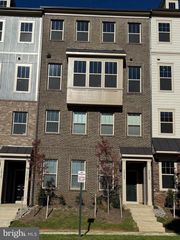 1011 INFERNO TER SE, Leesburg, VA 20175