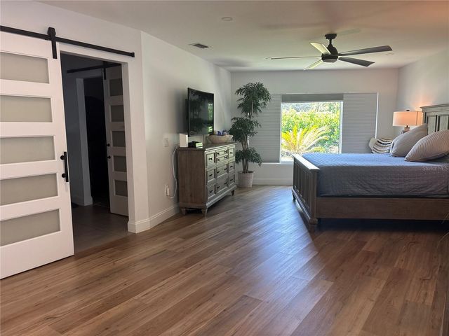 2201 WEBBER STREET, Sarasota, FL 34239