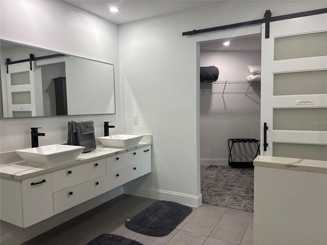 2201 WEBBER STREET, Sarasota, FL 34239