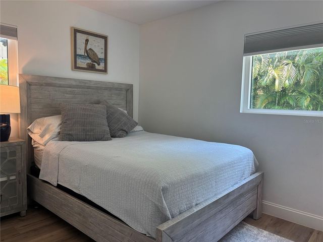2201 WEBBER STREET, Sarasota, FL 34239