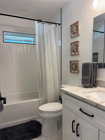 2201 WEBBER STREET, Sarasota, FL 34239
