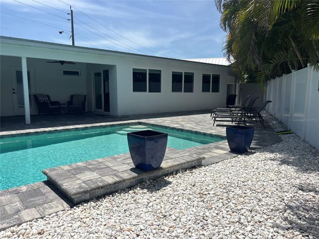 2201 WEBBER STREET, Sarasota, FL 34239