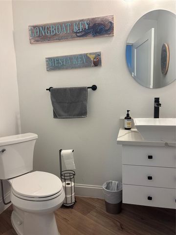 2201 WEBBER STREET, Sarasota, FL 34239