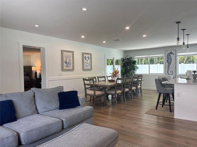 2201 WEBBER STREET, Sarasota, FL 34239