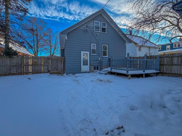 6220 W Girard AVENUE, Milwaukee, WI 53210