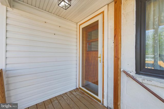 155 CENTER ST, Mount Jackson, VA 22842