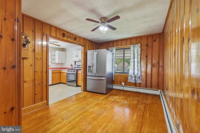 155 CENTER ST, Mount Jackson, VA 22842