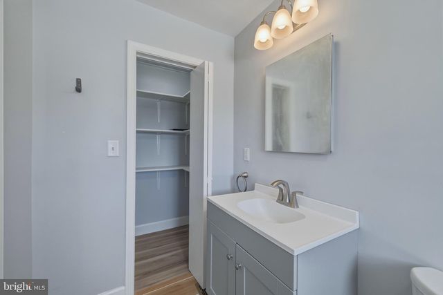 155 CENTER ST, Mount Jackson, VA 22842