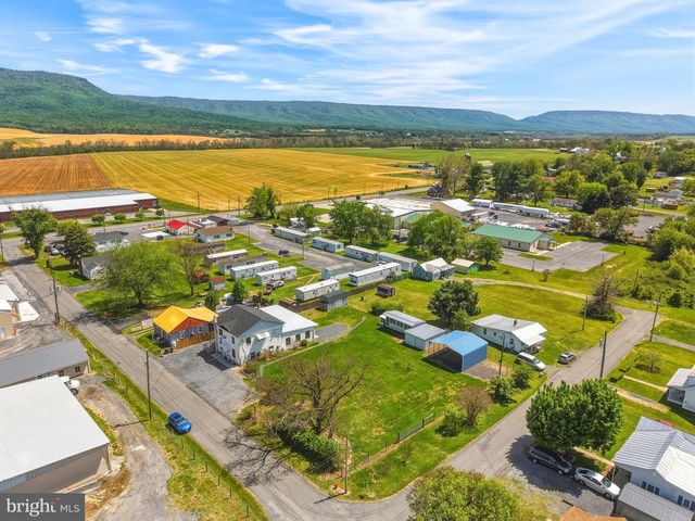 155 CENTER ST, Mount Jackson, VA 22842