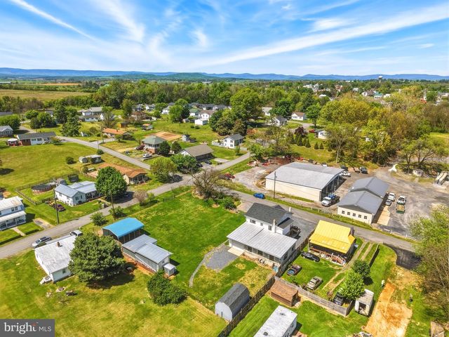 155 CENTER ST, Mount Jackson, VA 22842