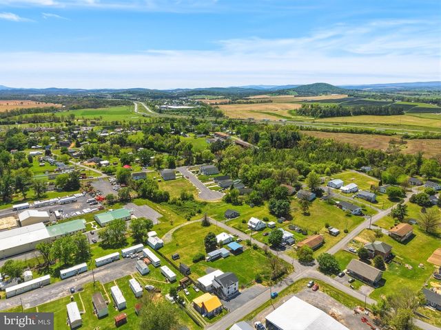 155 CENTER ST, Mount Jackson, VA 22842