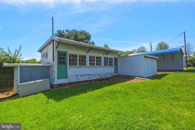 155 CENTER ST, Mount Jackson, VA 22842