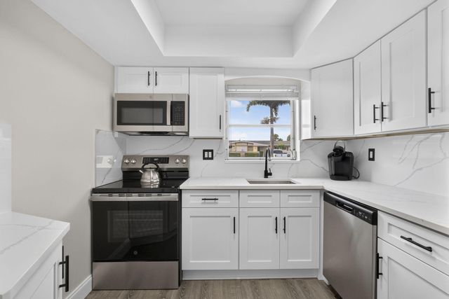 2703 Dudley Drive W H, West Palm Beach, FL 33415