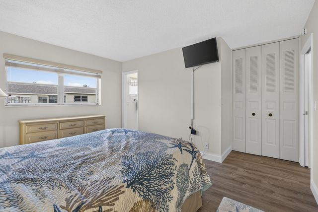 2703 Dudley Drive W H, West Palm Beach, FL 33415