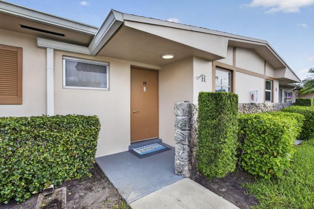 2703 Dudley Drive W H, West Palm Beach, FL 33415
