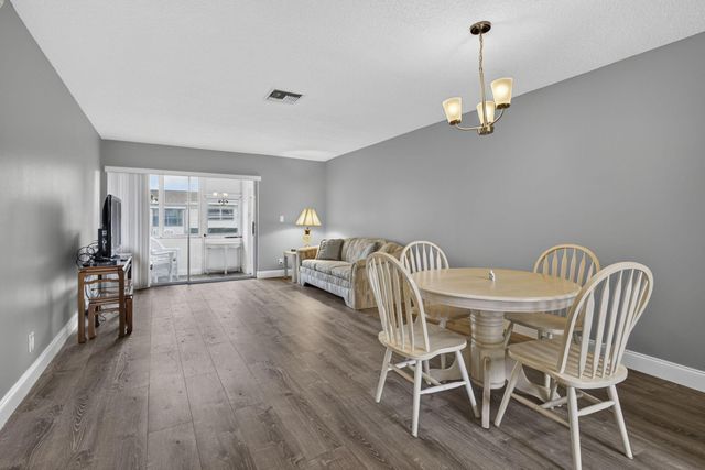 2703 Dudley Drive W H, West Palm Beach, FL 33415